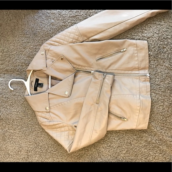 Moto-jacket 🍂🍂 - Picture 1 of 1